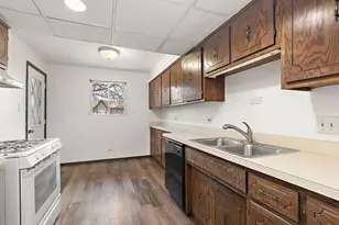 13651 Lamon Ave, Crestwood, IL 60418 - Photo 5