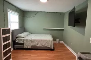 9424 Kelvin Ln, Schiller Park, IL 60176 - Photo 5