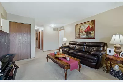 1215 Williamsport Drive #2, Westmont, IL 60559 - Photo 3