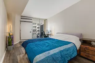 300 N State St, Chicago, IL 60654 - Photo 13