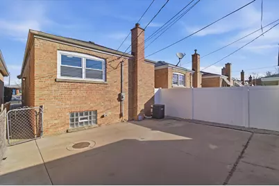 6721 W 63rd Street, Chicago, IL 60638 - Photo 23