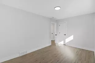 6721 W 63rd St, Chicago, IL 60638 - Photo 11