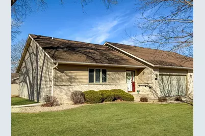 1150 S Greenfield Drive #1150, Freeport, IL 61032 - Photo 1