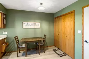 1150 S Greenfield Dr, Freeport, IL 61032 - Photo 17