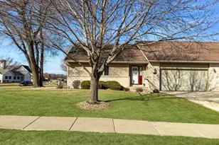 1150 S Greenfield Dr, Freeport, IL 61032 - Photo 39