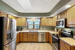 1150 S Greenfield Dr, Freeport, IL 61032 - Photo 13