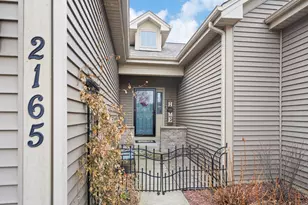 2165 Walnut Glen Blvd, Island Lake, IL 60042 - Photo 3