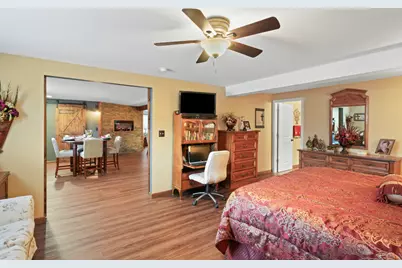 2165 Walnut Glen Boulevard, Island Lake, IL 60042 - Photo 21