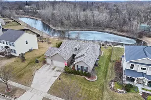 2165 Walnut Glen Blvd, Island Lake, IL 60042 - Photo 39