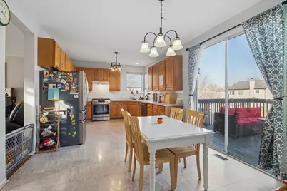 821 Red Barn Lane, Elgin, IL 60124 - Photo 7