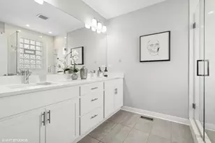 1449 E 65th Pl, Chicago, IL 60637 - Photo 11