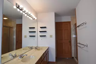 4475 Olmstead Dr, Hoffman Estates, IL 60192 - Photo 35