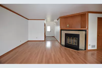 4475 Olmstead Drive, Hoffman Estates, IL 60192 - Photo 7