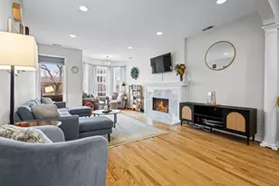 4510 S Greenwood Ave, Chicago, IL 60653 - Photo 3