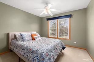 2019 Gleneagle Dr, Plainfield, IL 60586 - Photo 25