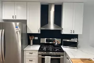 1056 Lakewood Cir, Carol Stream, IL 60188 - Photo 5