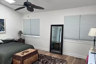 1056 Lakewood Cir, Carol Stream, IL 60188 - Photo 13