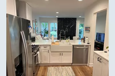 1056 Lakewood Circle, Carol Stream, IL 60188 - Photo 3