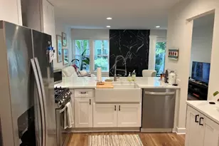 1056 Lakewood Cir, Carol Stream, IL 60188 - Photo 3