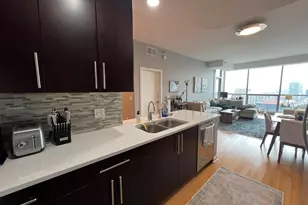 [Address not provided], Chicago, IL 60654 - Photo 5