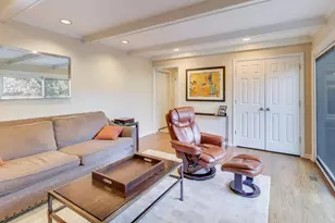 [Address not provided], Northbrook, IL 60062 - Photo 17