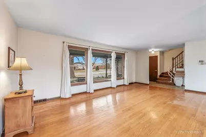 1100 S Church Road, Mount Prospect, IL 60056 - Photo 5