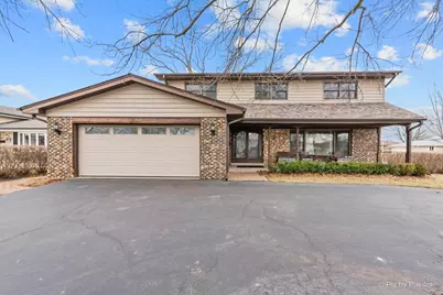 1100 S Church Road, Mount Prospect, IL 60056 - Photo 1