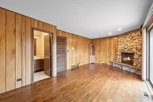 1100 S Church Rd, Mount Prospect, IL 60056 - Photo 13