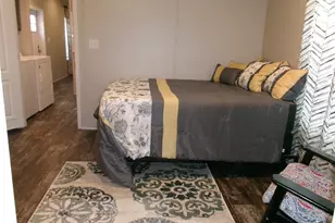 205 & 207 5th St, Carmi, IL 62821 - Photo 5