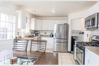 213 N Idlewild Avenue, Mundelein, IL 60060 - Photo 9