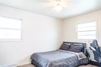 213 N Idlewild Avenue, Mundelein, IL 60060 - Photo 15