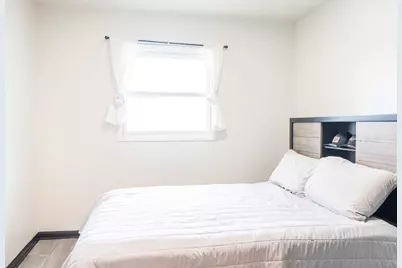 213 N Idlewild Avenue, Mundelein, IL 60060 - Photo 13