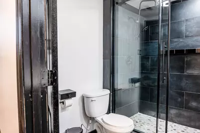 213 N Idlewild Avenue, Mundelein, IL 60060 - Photo 17