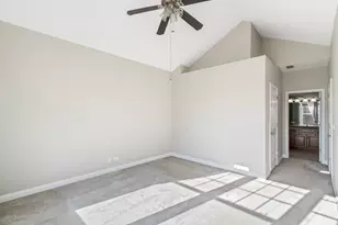 360 Promontory Ln, Wauconda, IL 60084 - Photo 15