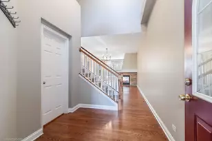 360 Promontory Ln, Wauconda, IL 60084 - Photo 5