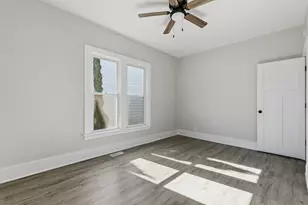 1217 35th St, Rock Island, IL 61201 - Photo 37