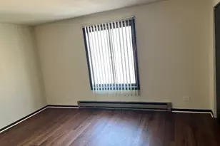 16640 Crescent Ave, Tinley Park, IL 60477 - Photo 9