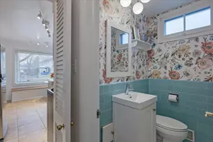 7350 N Tripp Ave, Lincolnwood, IL 60712 - Photo 17