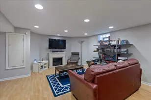 7350 N Tripp Ave, Lincolnwood, IL 60712 - Photo 29