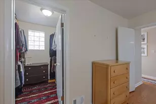 7350 N Tripp Ave, Lincolnwood, IL 60712 - Photo 21