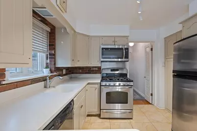 7350 N Tripp Avenue, Lincolnwood, IL 60712 - Photo 11