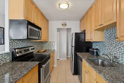 2700 N Hampden Court #11B, Chicago, IL 60614 - Photo 7