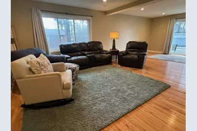 905 Grand Boulevard, Wauconda, IL 60084 - Photo 3