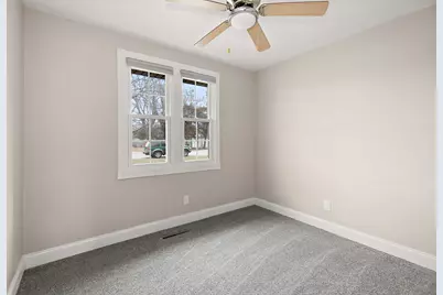 4754 W Hilltop Drive, Kankakee, IL 60901 - Photo 13