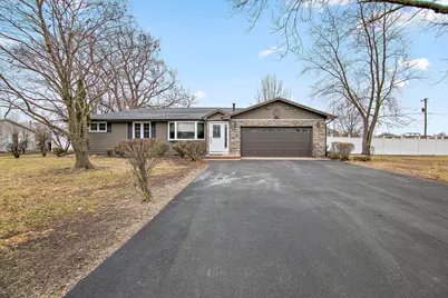 4754 W Hilltop Drive, Kankakee, IL 60901 - Photo 1