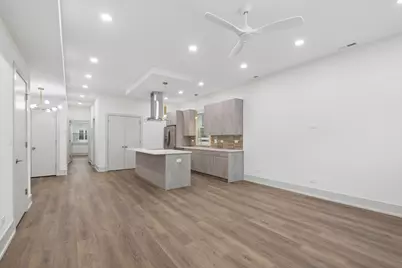 2719 W St Georges Court #2, Chicago, IL 60647 - Photo 3