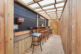 400 Marguerite St, Elgin, IL 60123 - Photo 19