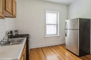 5618 N Winthrop Ave, Chicago, IL 60660 - Photo 3