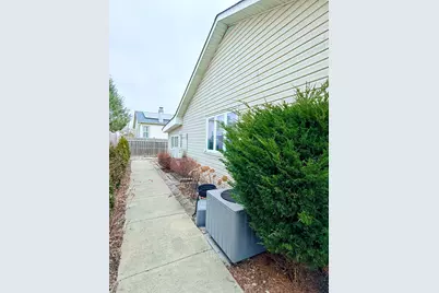 28 W Devon Avenue, Glendale Heights, IL 60139 - Photo 33