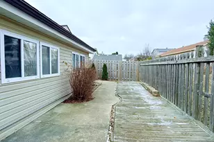 28 W Devon Ave, Glendale Heights, IL 60139 - Photo 31